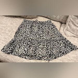 🎉 $10 FINAL PRICE❣️ New Animal Print Smocked Waist Tiered Mini Skirt S